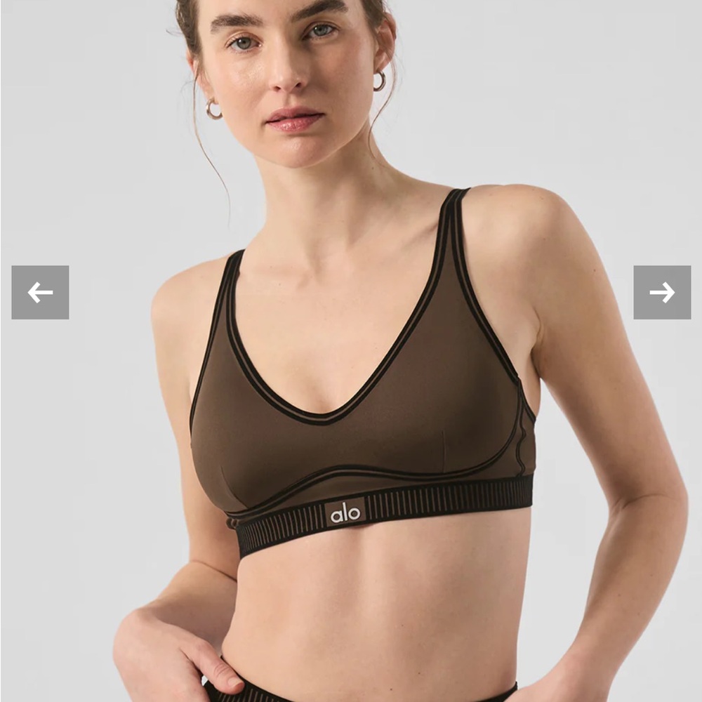 Alo Yoga Airlift Line Up Bra